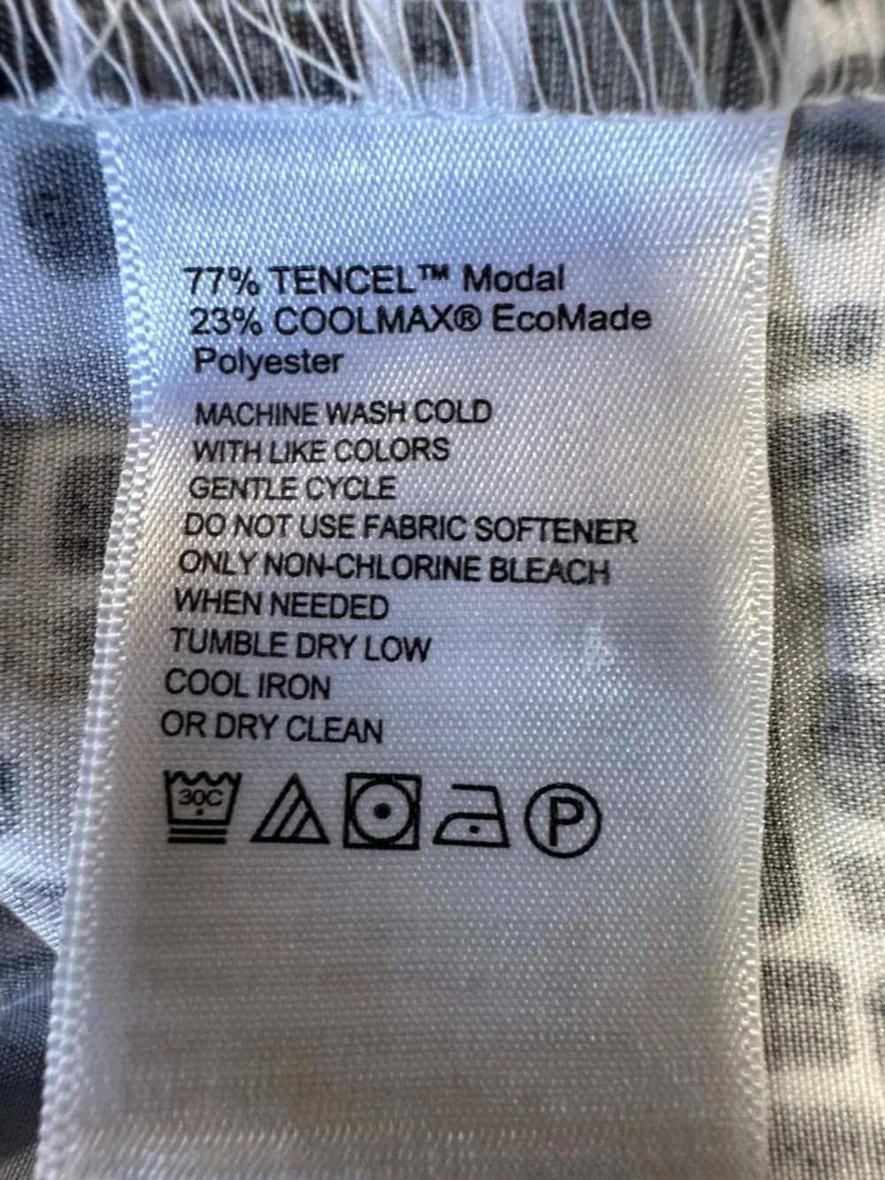 Tommy Bahama button down geometric print shirt, coolmax men’s XXL